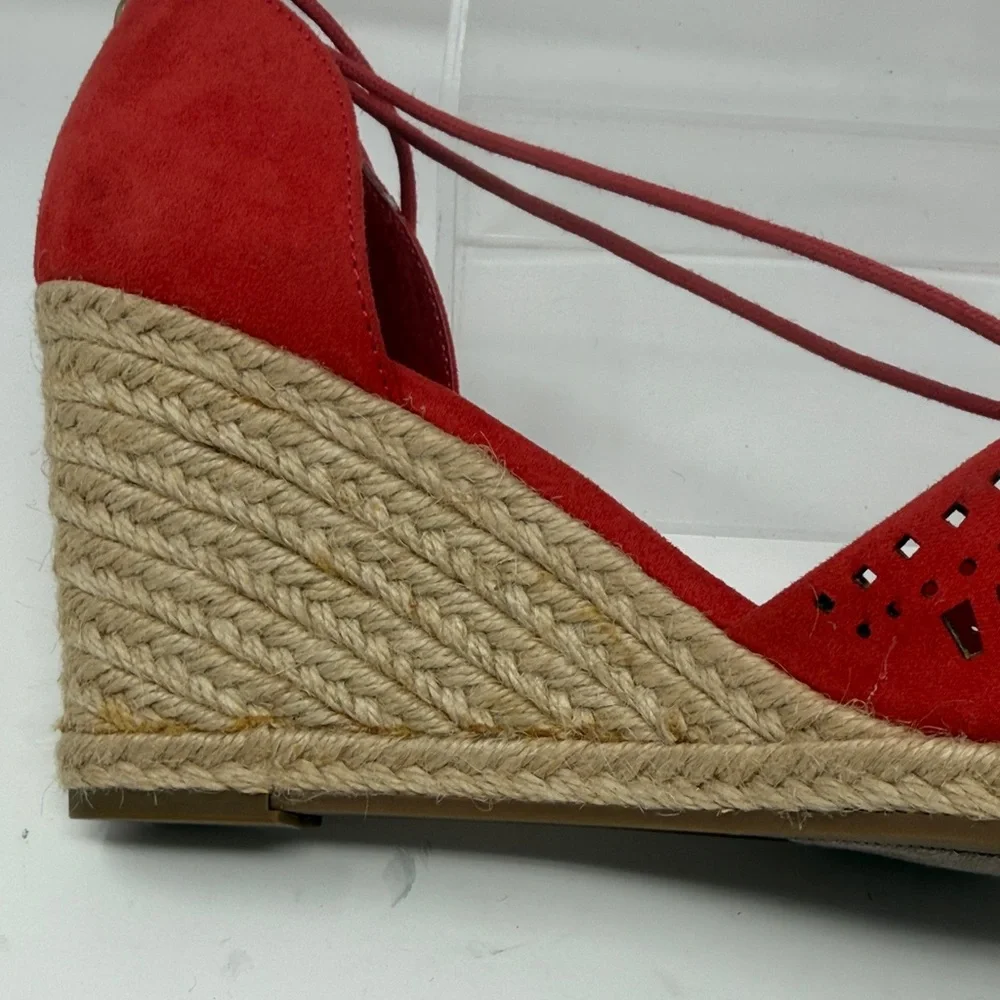 Unisa Faux Suede Orange/Red Wedge laser cut espadrille Sandals Size 9.5